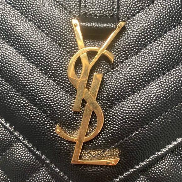 YSL Large Envelope Bag in Noir - Picture 8 of 12